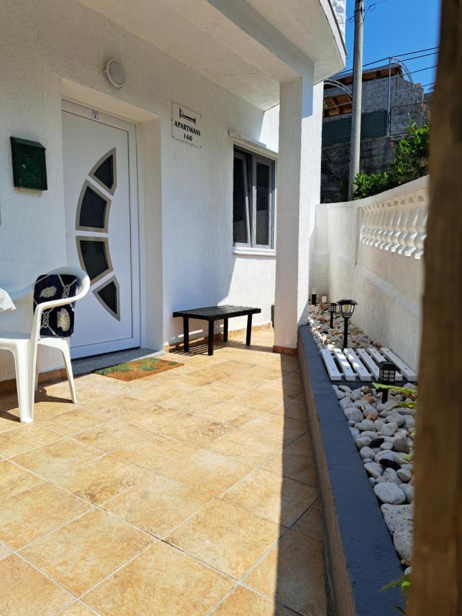 לופאר Apartmani Ana-Lora מראה חיצוני תמונה
