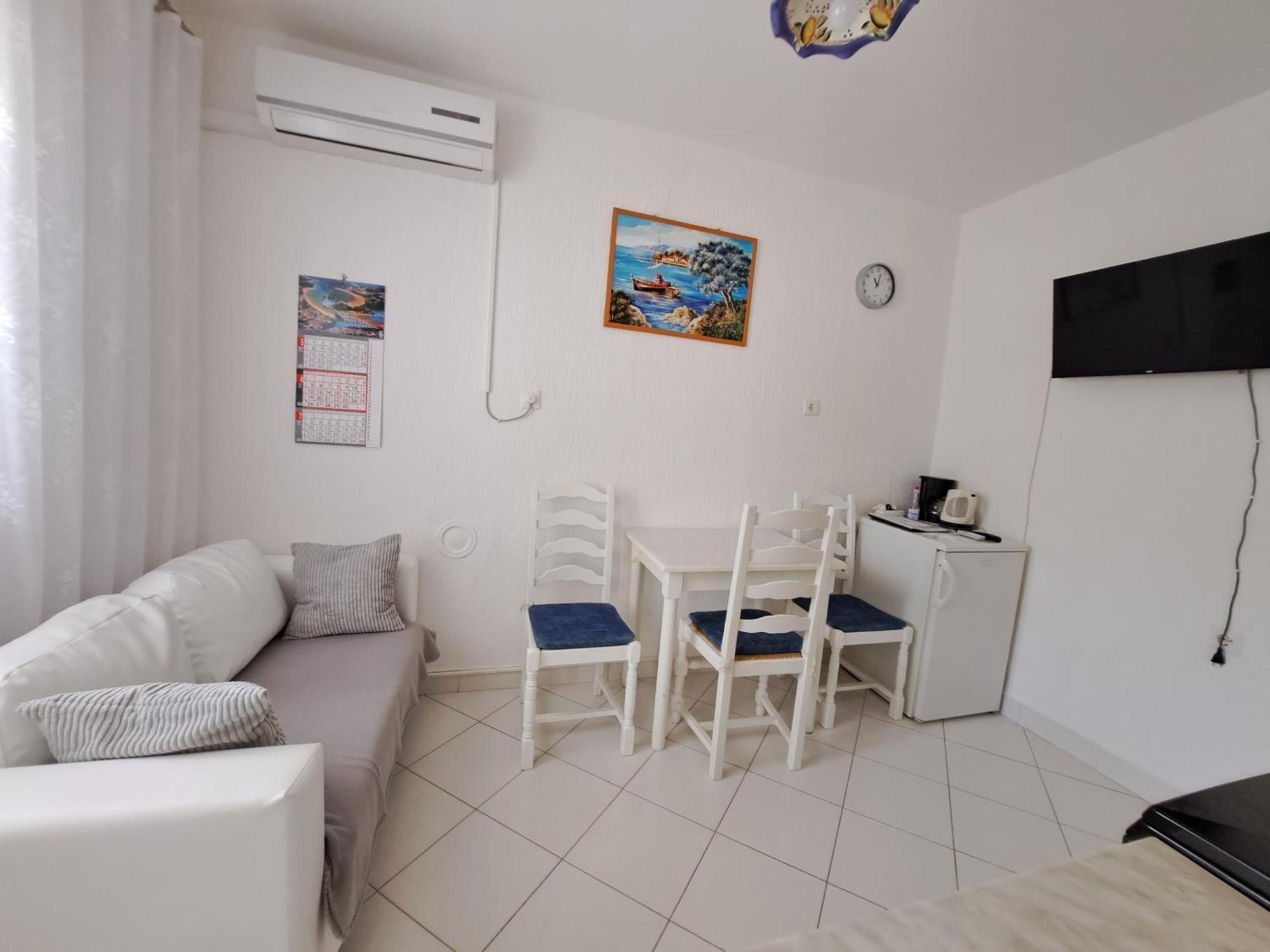 לופאר Apartmani Ana-Lora מראה חיצוני תמונה