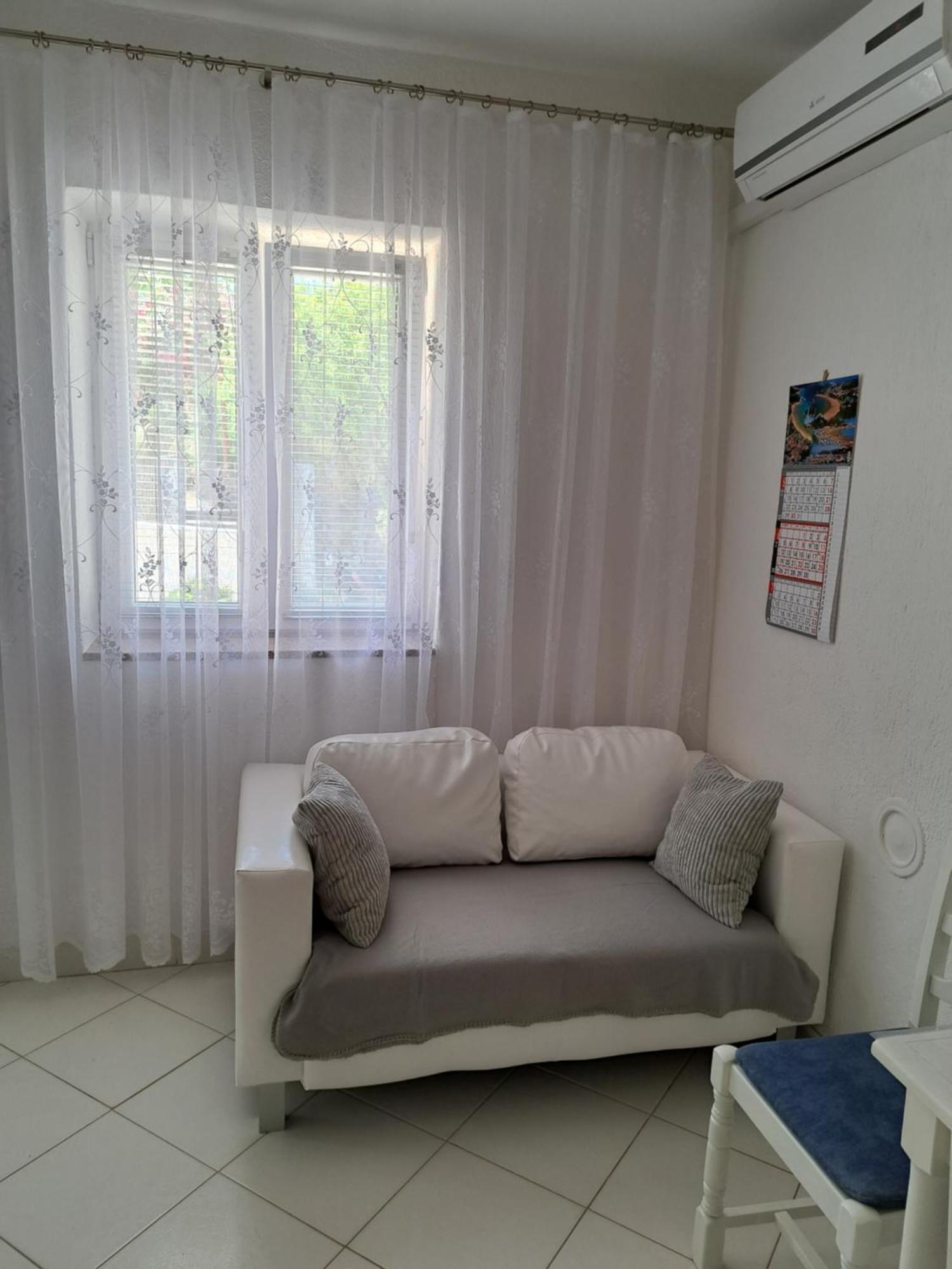 לופאר Apartmani Ana-Lora מראה חיצוני תמונה