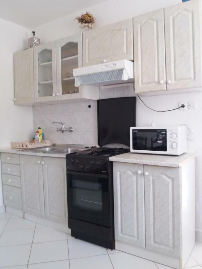לופאר Apartmani Ana-Lora מראה חיצוני תמונה